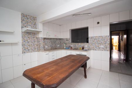 Casa à venda com 180m², 2 quartos e 2 vagasCozinha