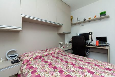 Apartamento à venda com 64m², 2 quartos e 1 vagaQuarto 2