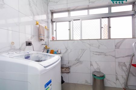 Apartamento à venda com 64m², 2 quartos e 1 vagaÁrea de Serviço