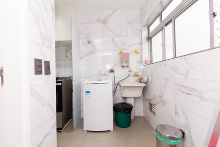 Apartamento à venda com 64m², 2 quartos e 1 vagaÁrea de Serviço