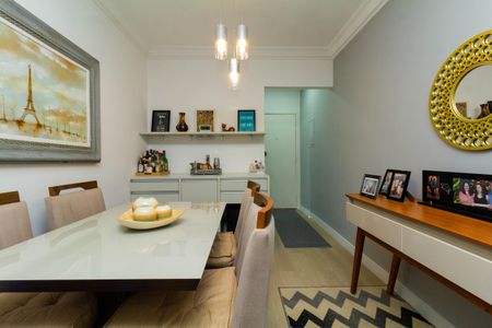 Apartamento à venda com 64m², 2 quartos e 1 vagaSala