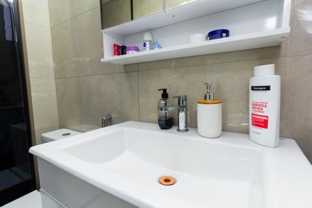 Apartamento à venda com 64m², 2 quartos e 1 vagaBanheiro 1