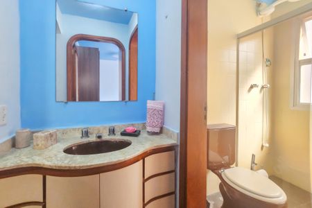 Apartamento para alugar com 190m², 3 quartos e 2 vagasBanheiro