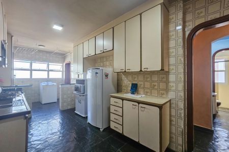 Apartamento para alugar com 190m², 3 quartos e 2 vagasCozinha