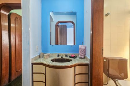 Apartamento para alugar com 190m², 3 quartos e 2 vagasBanheiro