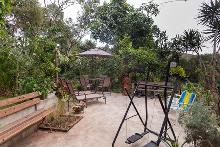 Casa de condomínio à venda com 420m², 6 quartos e 4 vagasQuintal