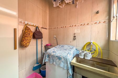 Apartamento à venda com 90m², 2 quartos e 2 vagasÁrea de Serviço