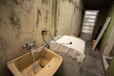 Casa à venda com 200m², 3 quartos e 2 vagas Casa à venda com 200m², 3 quartos e 2 vagasÁrea de Serviço