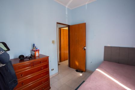 Casa à venda com 200m², 3 quartos e 2 vagas Casa à venda com 200m², 3 quartos e 2 vagasQuarto 2