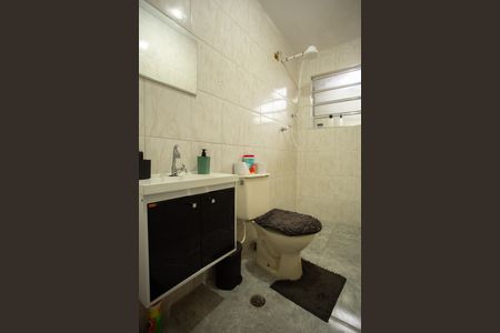 Casa à venda com 200m², 3 quartos e 2 vagas Casa à venda com 200m², 3 quartos e 2 vagasBanheiro 2