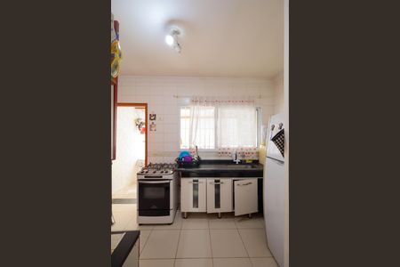 Casa à venda com 139m², 3 quartos e 2 vagas Casa à venda com 139m², 3 quartos e 2 vagasCozinha