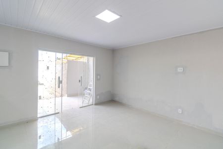 Casa para alugar com 60m², 1 quarto e 1 vaga Casa para alugar com 60m², 1 quarto e 1 vagaSala