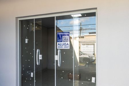 Casa para alugar com 60m², 1 quarto e 1 vaga Casa para alugar com 60m², 1 quarto e 1 vagaFachada