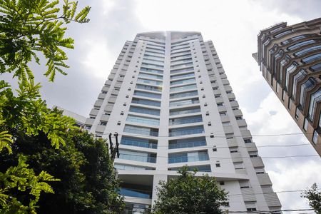 Apartamento à venda com 213m², 3 quartos e 4 vagasFachada