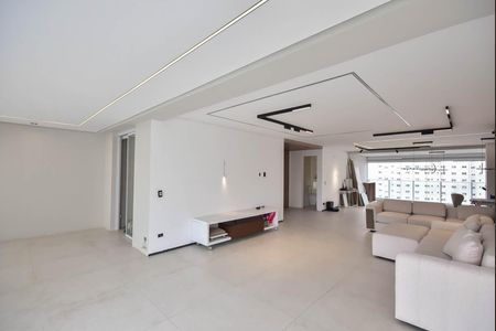 Apartamento à venda com 213m², 3 quartos e 4 vagasSala