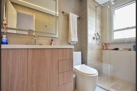 Apartamento à venda com 213m², 3 quartos e 4 vagasBanheiro Suíte 1