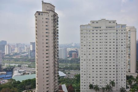 Apartamento à venda com 213m², 3 quartos e 4 vagasVista da Varanda 2