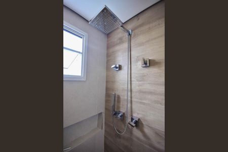 Apartamento à venda com 213m², 3 quartos e 4 vagasBanheiro Suíte 2