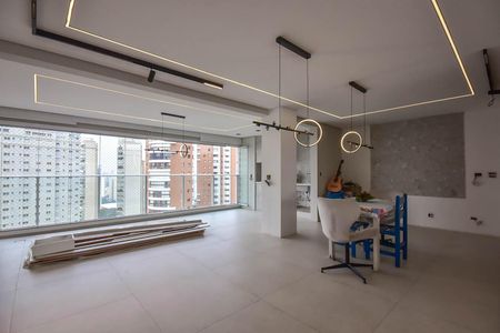 Apartamento à venda com 213m², 3 quartos e 4 vagasVaranda 2