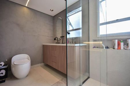 Apartamento à venda com 213m², 3 quartos e 4 vagasBanheiro da Suíte 3