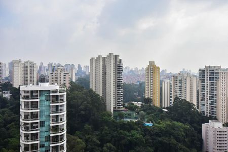 Apartamento à venda com 213m², 3 quartos e 4 vagasVista da Suíte 3