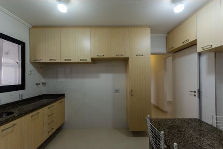 Apartamento para alugar com 103m², 2 quartos e 2 vagasCozinha