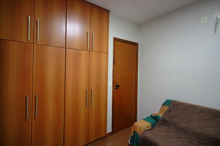 Apartamento à venda com 150m², 4 quartos e 2 vagasQuarto 2