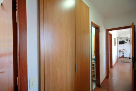 Apartamento à venda com 150m², 4 quartos e 2 vagasCorredor