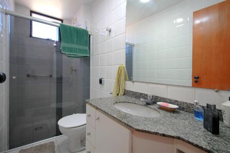Apartamento à venda com 150m², 4 quartos e 2 vagasBanheiro