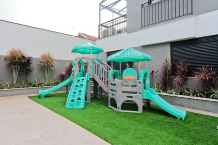 Apartamento à venda com 83m², 3 quartos e 2 vagasÁrea comum - Playground