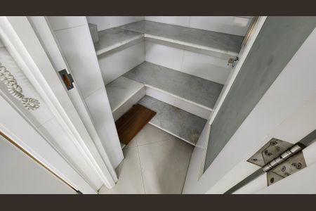 Apartamento para alugar com 201m², 4 quartos e 5 vagasDespensa