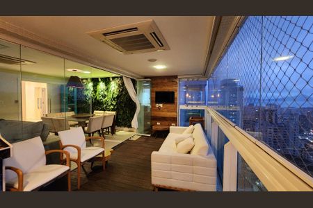 Apartamento para alugar com 201m², 4 quartos e 5 vagasVaranda gourme churrasqueira