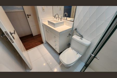 Apartamento para alugar com 201m², 4 quartos e 5 vagasBanheiro da Suíte 3