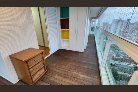 Apartamento para alugar com 201m², 4 quartos e 5 vagasVaranda