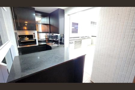 Apartamento para alugar com 201m², 4 quartos e 5 vagasVaranda gourmet