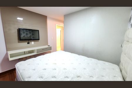 Apartamento para alugar com 201m², 4 quartos e 5 vagasSuíte