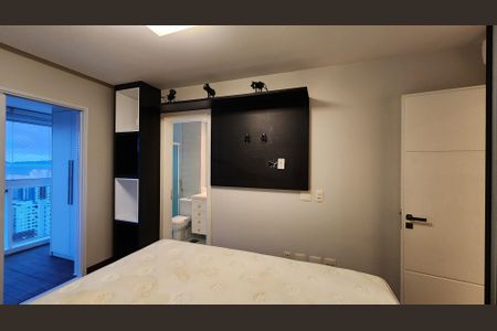 Apartamento para alugar com 201m², 4 quartos e 5 vagasSuíte 2