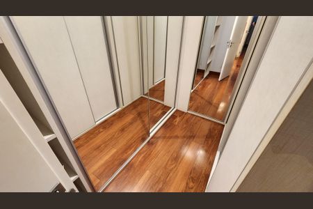 Apartamento para alugar com 201m², 4 quartos e 5 vagasCloset da Suíte