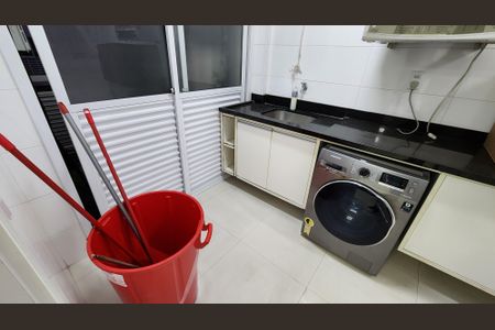 Apartamento para alugar com 201m², 4 quartos e 5 vagasÁrea de Serviço