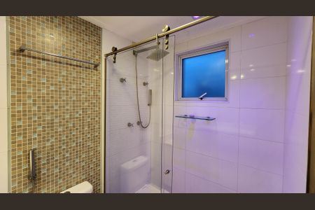 Apartamento para alugar com 201m², 4 quartos e 5 vagasBanheiro da Suíte 1