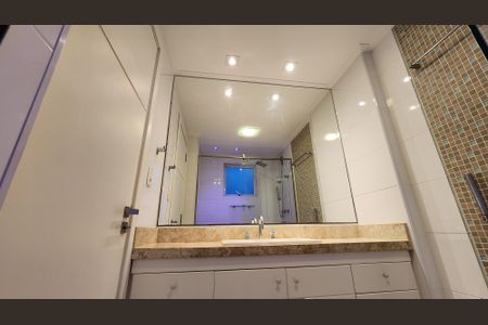 Apartamento para alugar com 201m², 4 quartos e 5 vagasBanheiro da Suíte 1