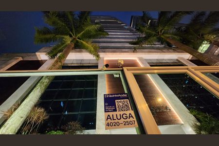 Apartamento para alugar com 201m², 4 quartos e 5 vagasFachada ADESIVO INSTALADO