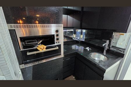 Apartamento para alugar com 201m², 4 quartos e 5 vagasVaranda gourme churrasqueira