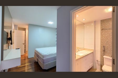 Apartamento para alugar com 201m², 4 quartos e 5 vagasSuíte