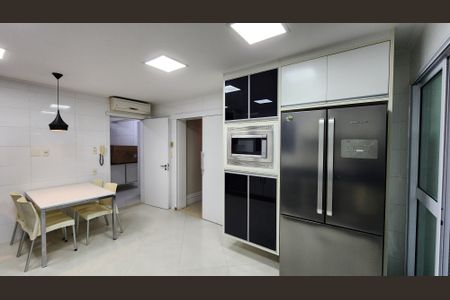 Apartamento para alugar com 201m², 4 quartos e 5 vagasCozinha