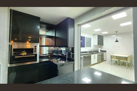 Apartamento para alugar com 201m², 4 quartos e 5 vagasVaranda gourme churrasqueira