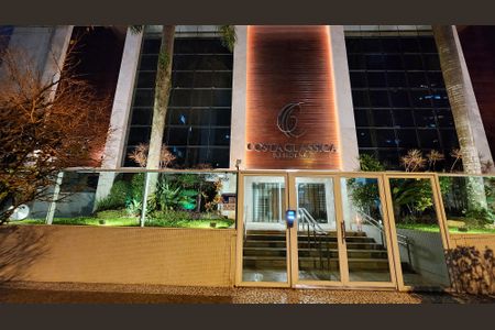 Apartamento para alugar com 201m², 4 quartos e 5 vagasFachada