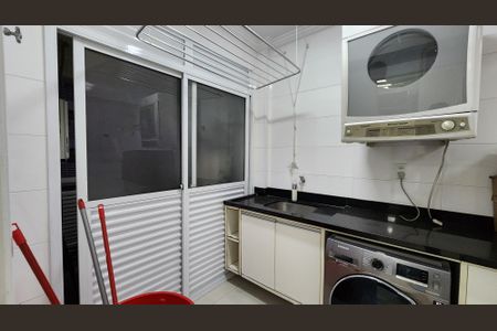 Apartamento para alugar com 201m², 4 quartos e 5 vagasÁrea de Serviço
