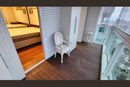 Apartamento para alugar com 201m², 4 quartos e 5 vagasVaranda