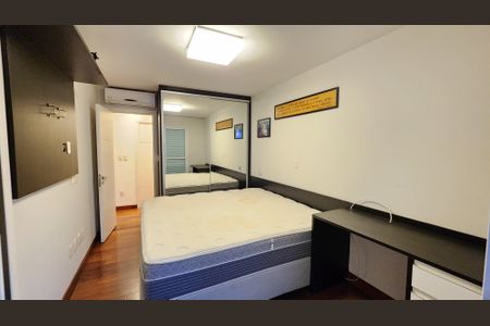 Apartamento para alugar com 201m², 4 quartos e 5 vagasSuíte 2